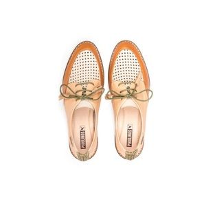 Brand new, never worn, pink Pikolinos Oxfords